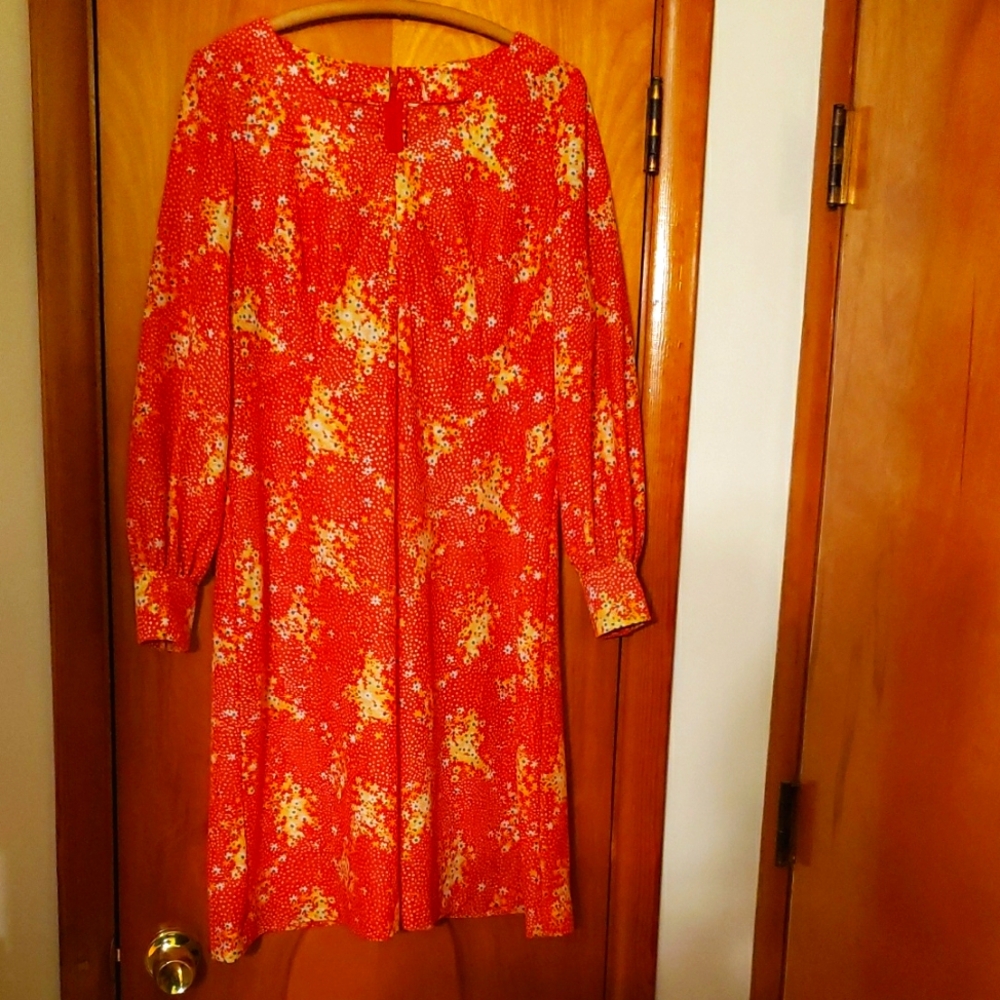 Vintage 70s Floral Red-Orange Dress Large!